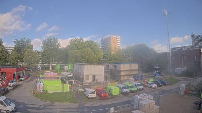 09:15