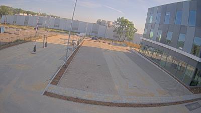 08:00
