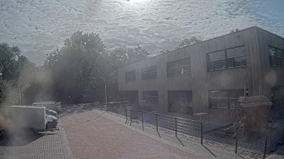 09:15