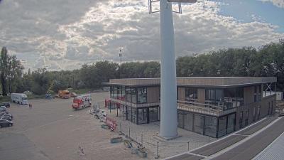 15:45