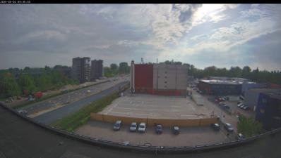09:30