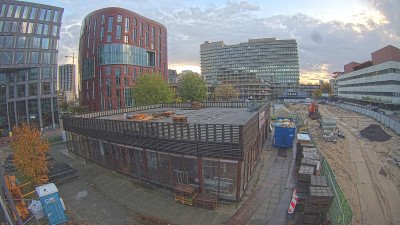 09:15