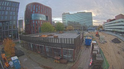 09:00