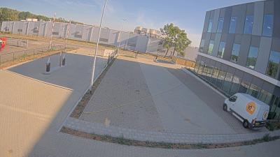 09:15