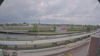 18:15