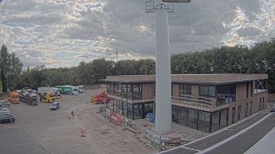 17:00