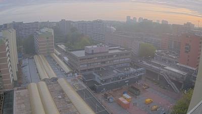 08:00