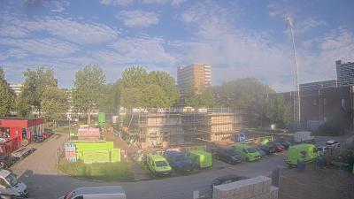09:00