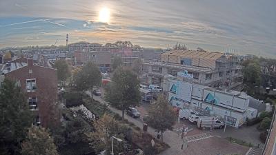 09:30