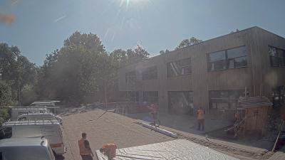 09:15