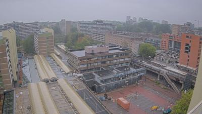 08:00
