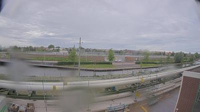 16:00