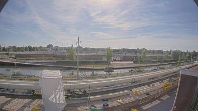 18:30