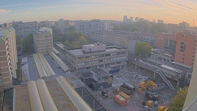 08:15