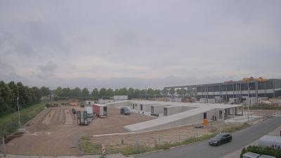09:00