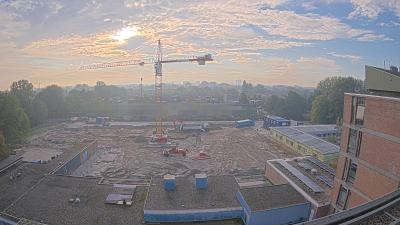 09:30