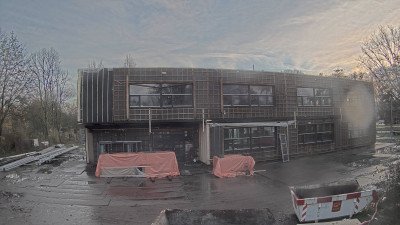 16:00