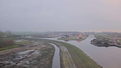 09:00