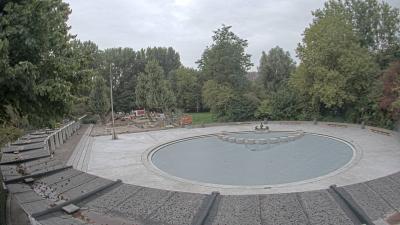 09:00