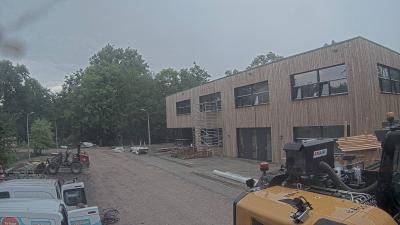 17:00