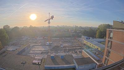 09:00