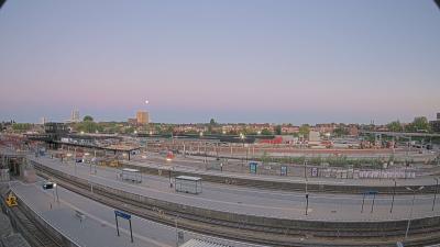21:30