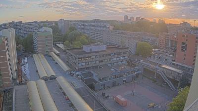 07:00