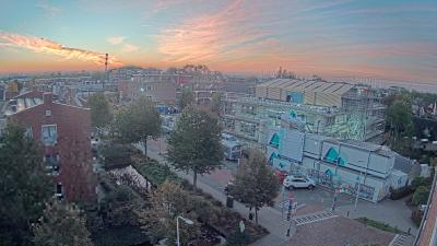 08:00