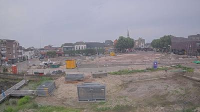 09:00