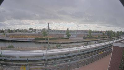 18:30