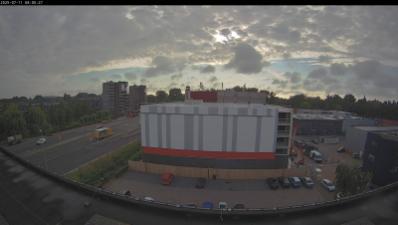 08:00