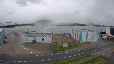 16:47
