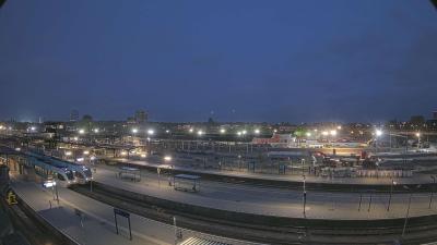 22:00