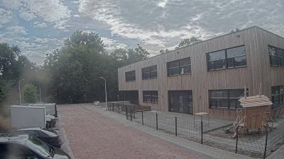 09:30