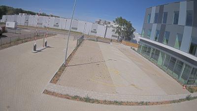 15:45