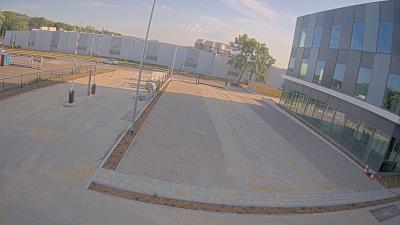 08:00