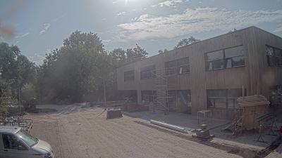 09:15