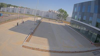 09:15