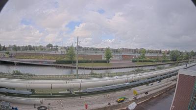 09:45