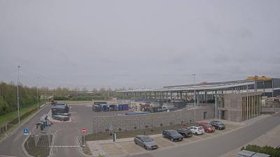 09:15