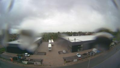 09:00
