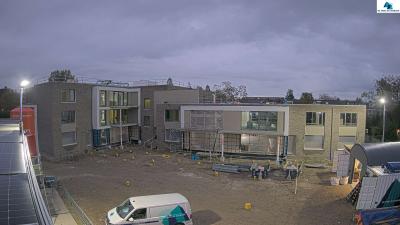 08:00