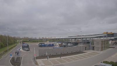 17:00