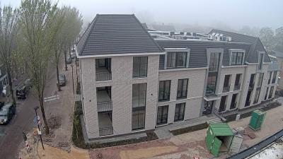 09:00