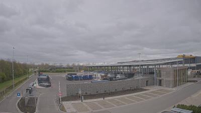 16:15