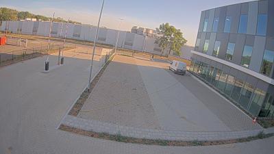 08:00