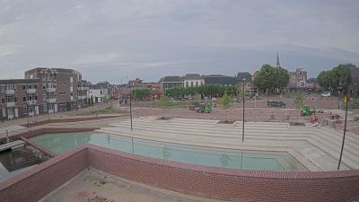 08:00