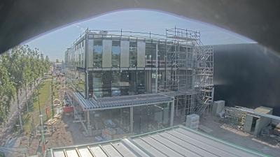 09:15