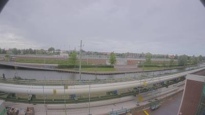 15:45