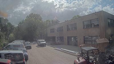 09:15